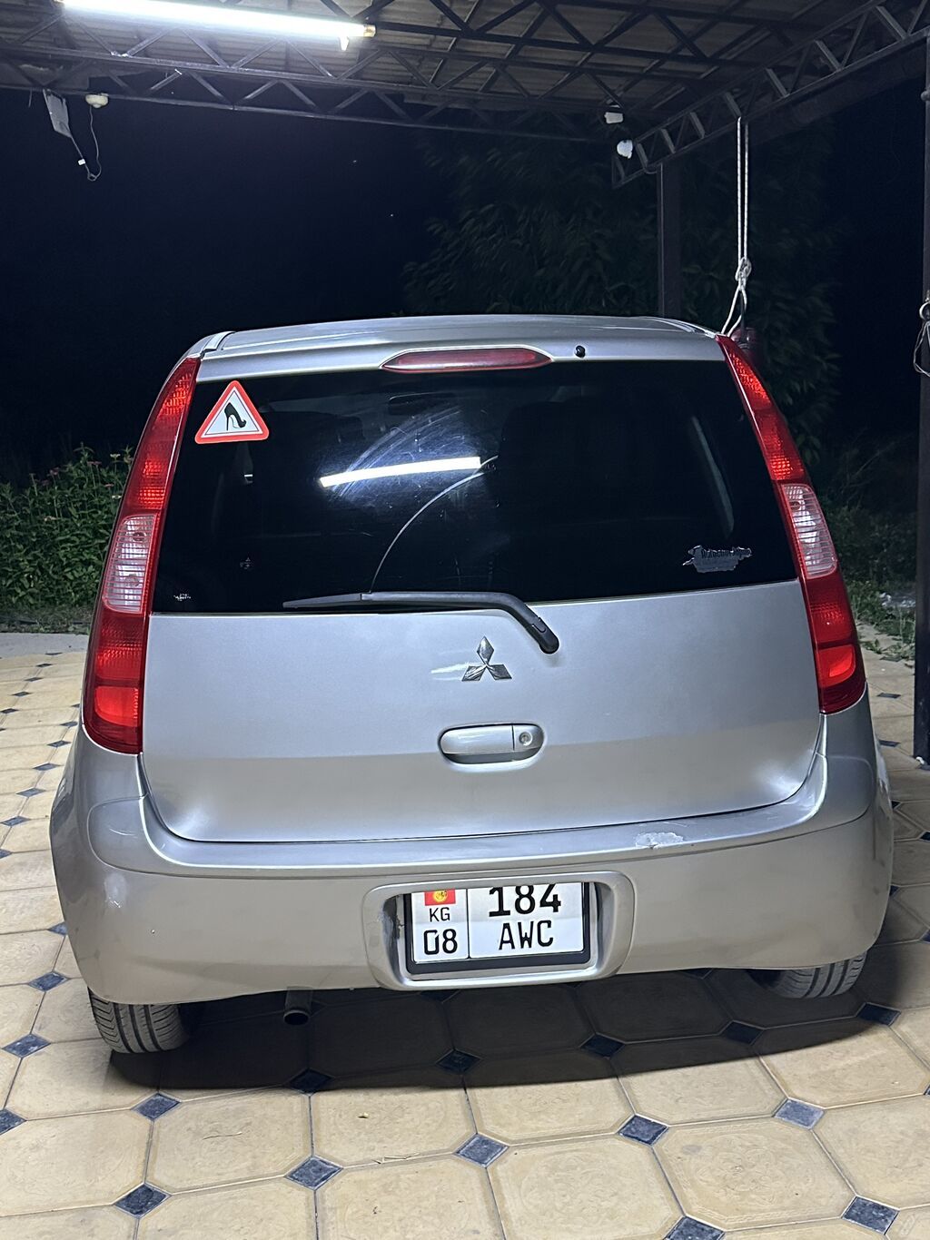 Mitsubishi Colt: 2004 г., 1.3 л, Автомат, Бензин, Хэтчбэк: фото 2