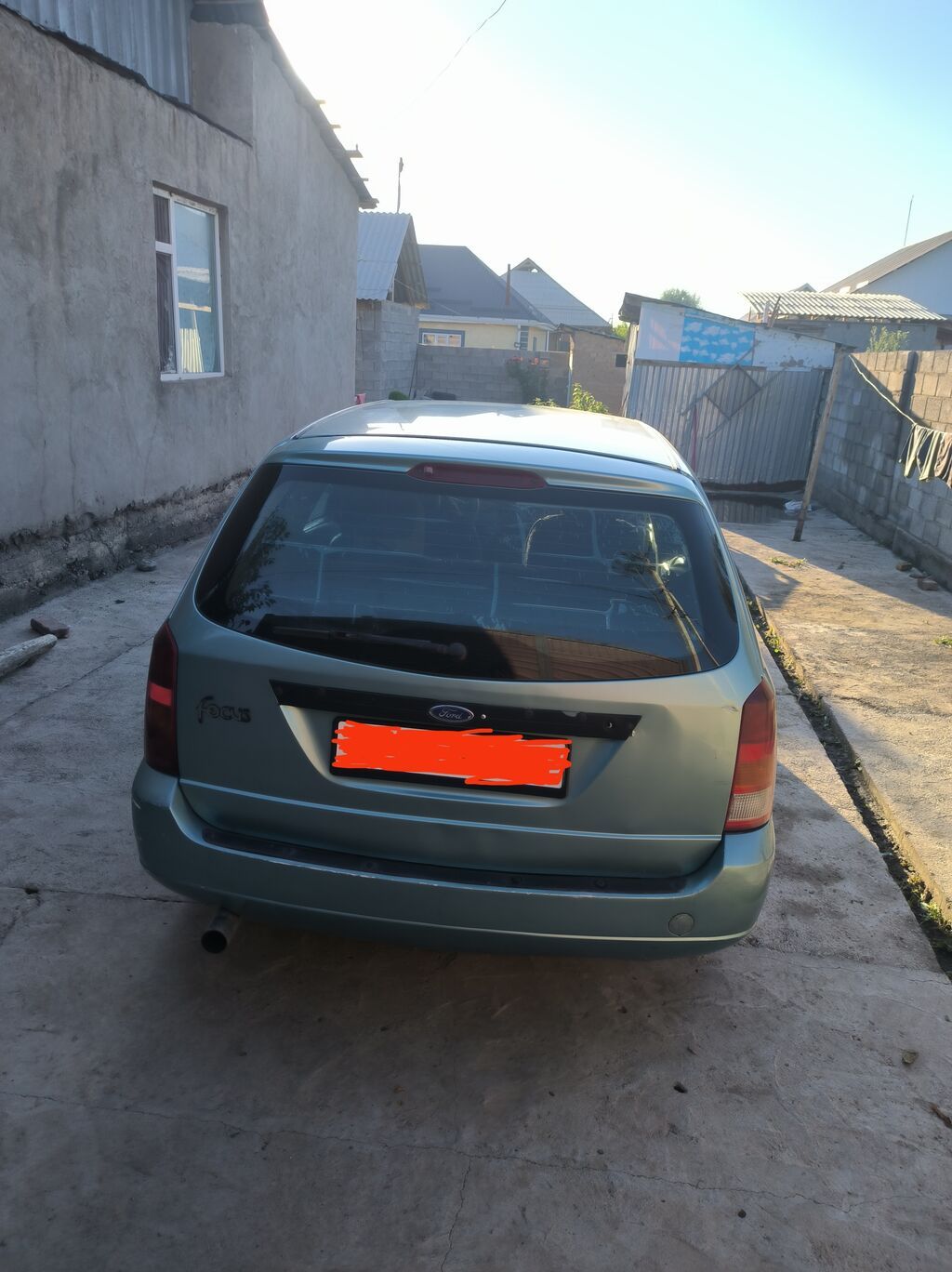 Ford Focus: 2000 г., 1.6 л, Механика, Бензин, Универсал: фото 3