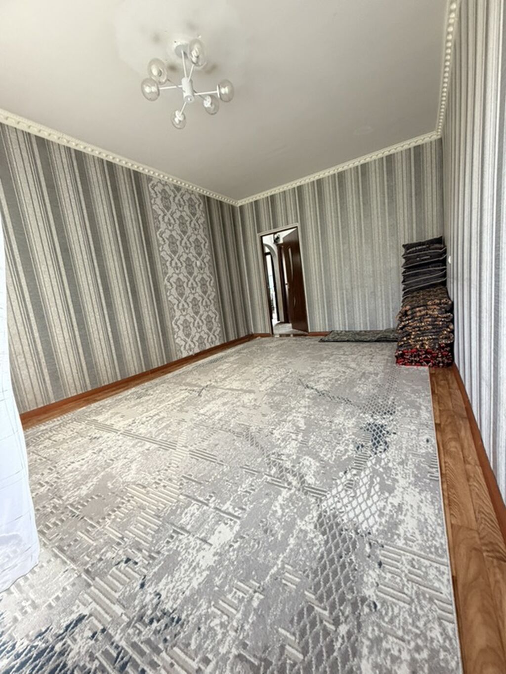 2 комнаты, 52 м², Дордой Плаза ТРЦ 105 серия, 4 этаж, Косметический ремонт: фото 3