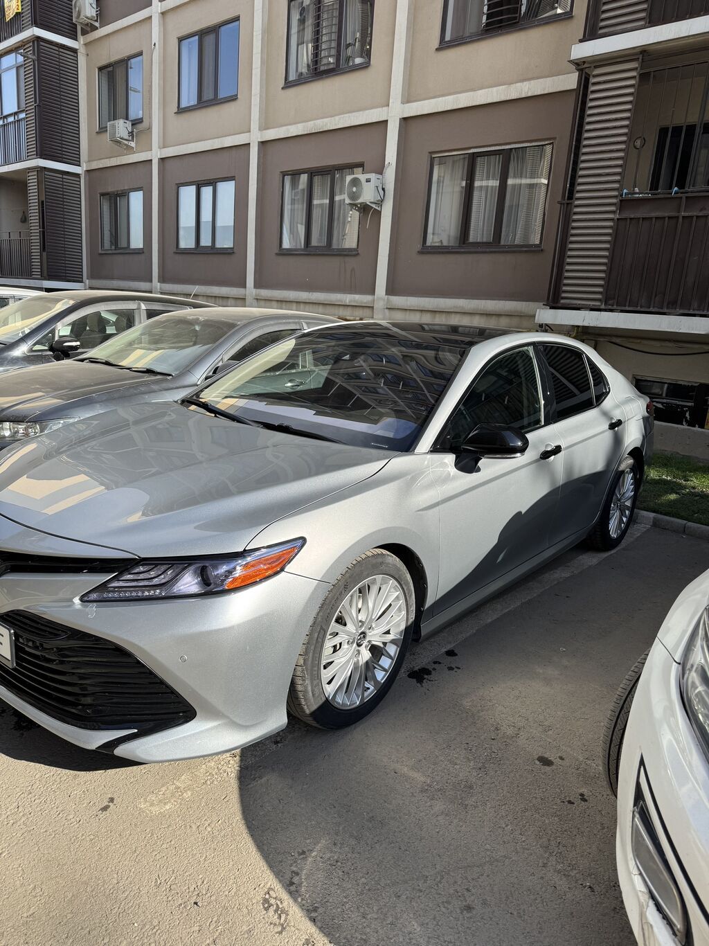 Toyota Camry: 2017 г., 2.5 л, Автомат, Бензин, Седан: фото 2