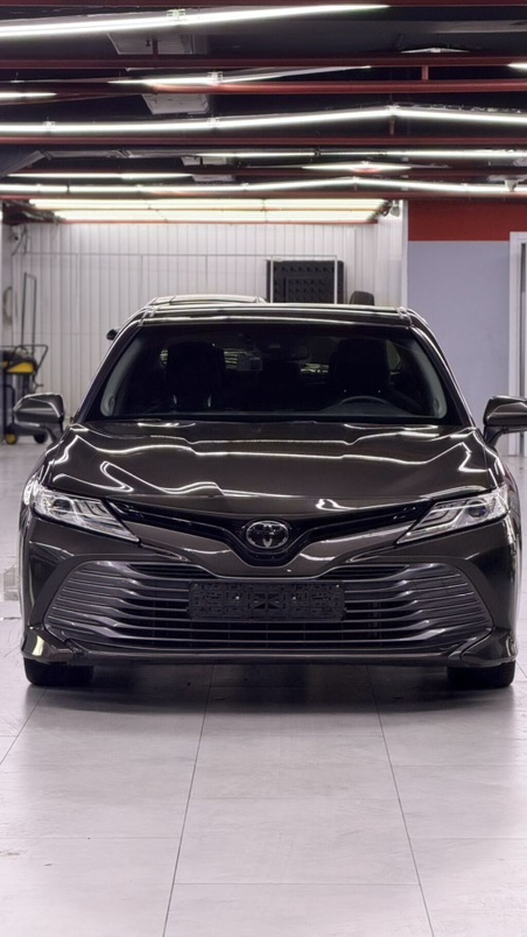 Toyota Camry: 2020 г., 2.5 л, Автомат, Бензин, Седан: фото 2