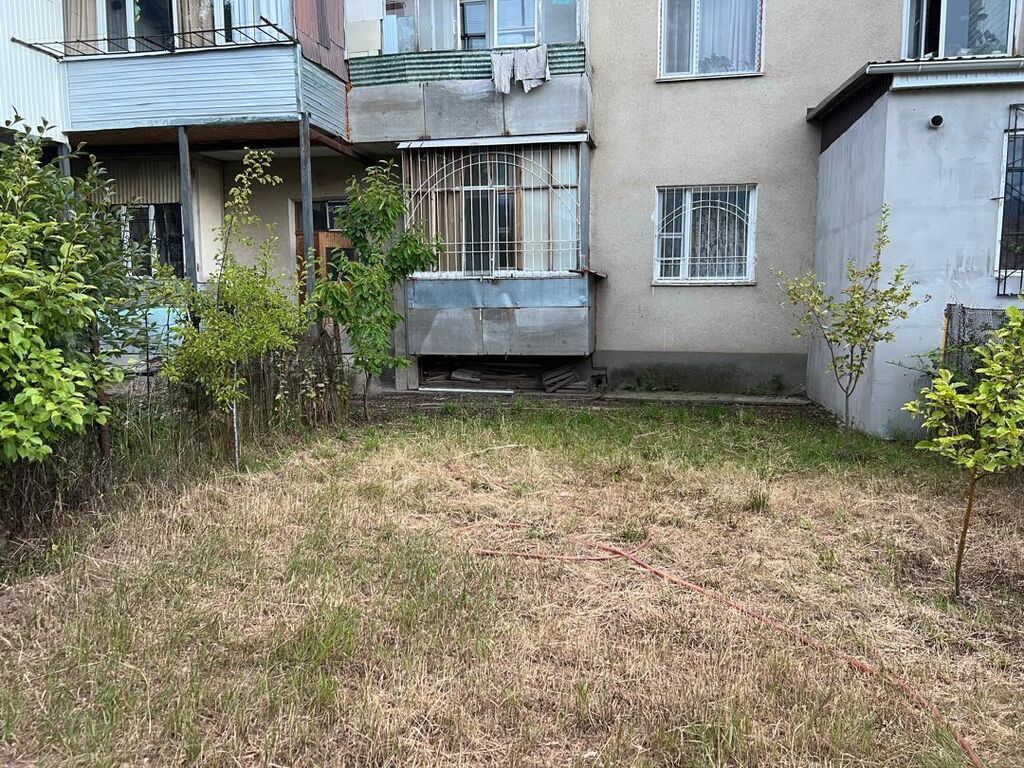 3 комнаты, 70 м², 1 этаж: фото 1