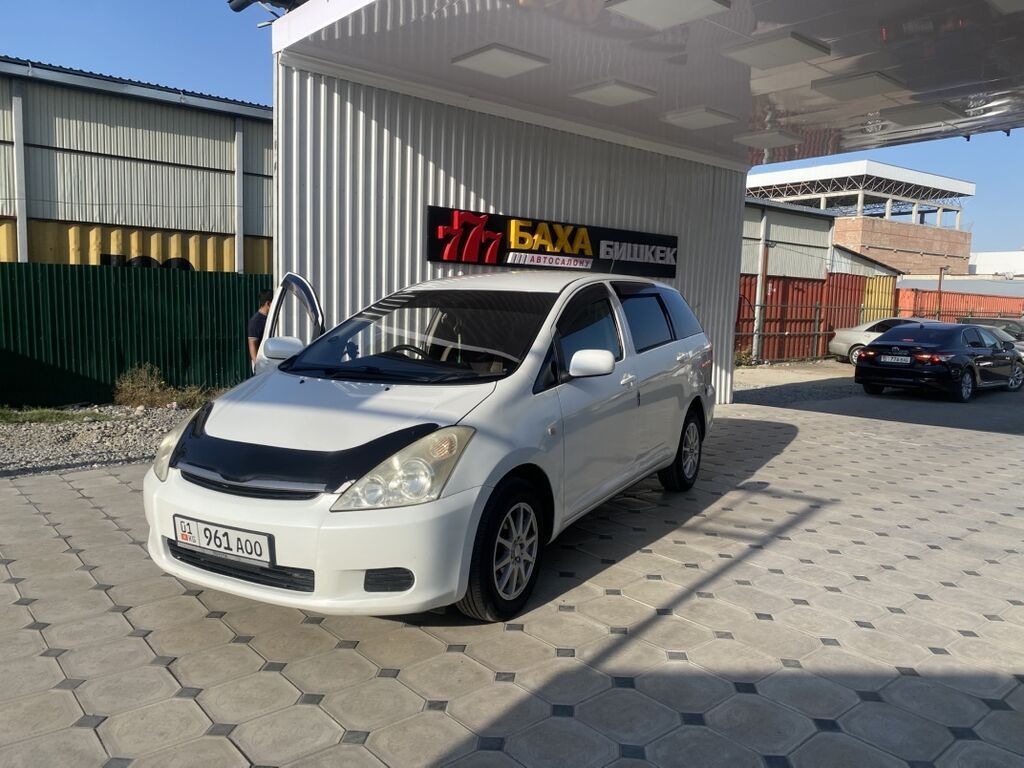 Toyota WISH: 2003 г., 1.8 л, Автомат, Бензин, Минивэн: фото 2