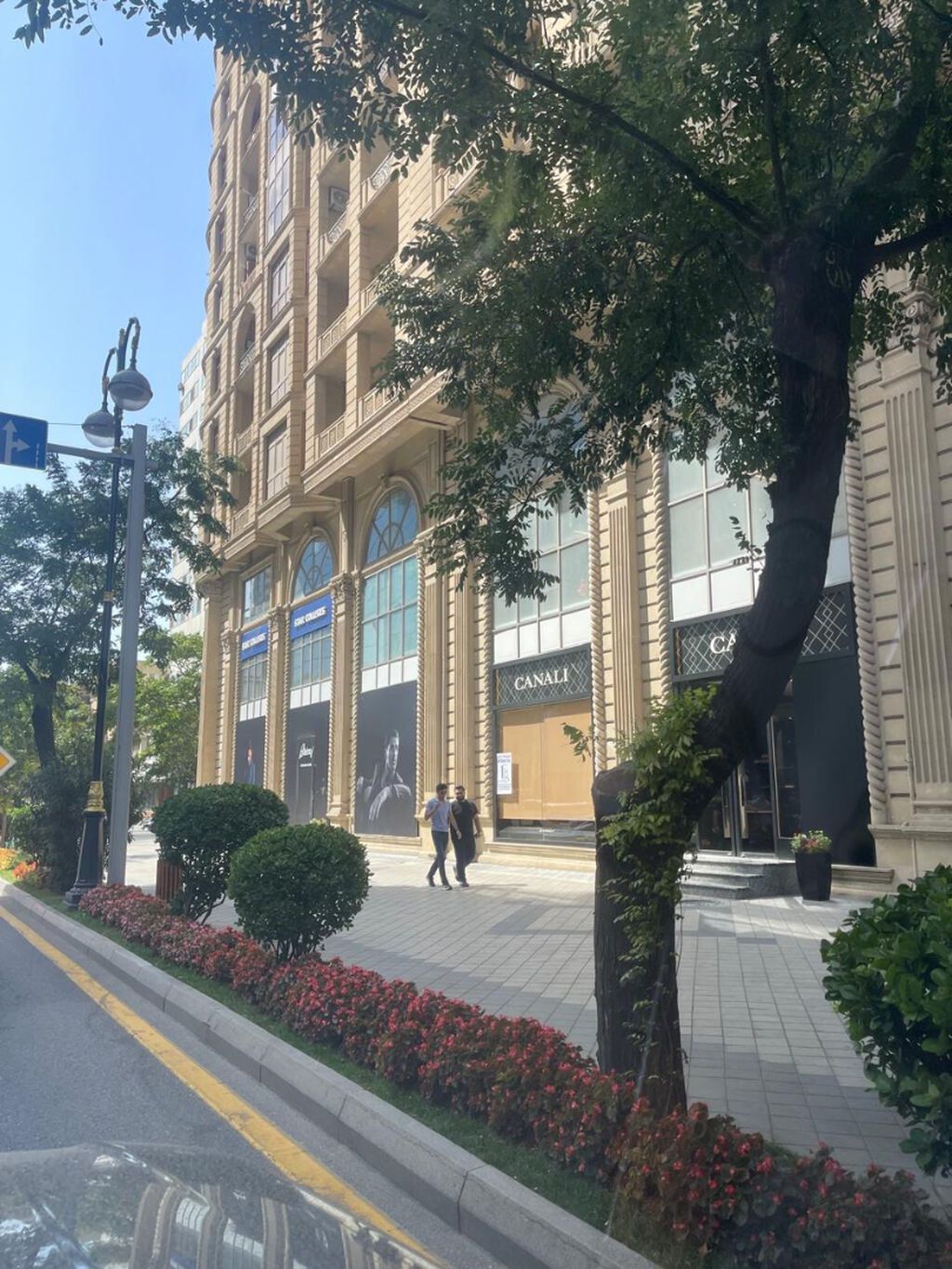 3 otaqlı, Yeni tikili, 202 kv. m