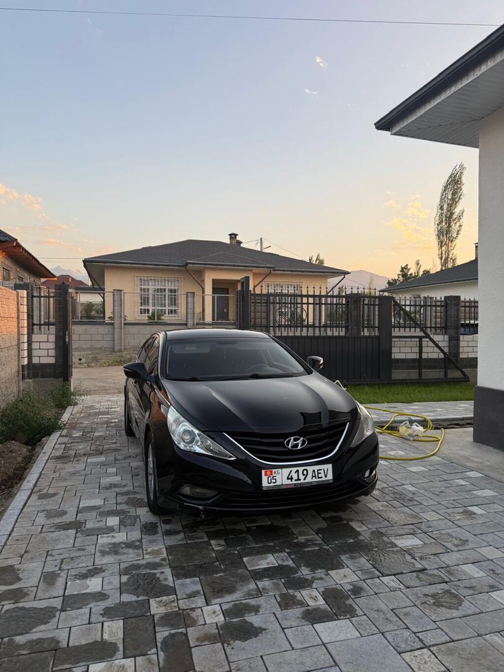 Hyundai Sonata: 2011 г., 2 л, Автомат, Бензин, Седан: фото 1