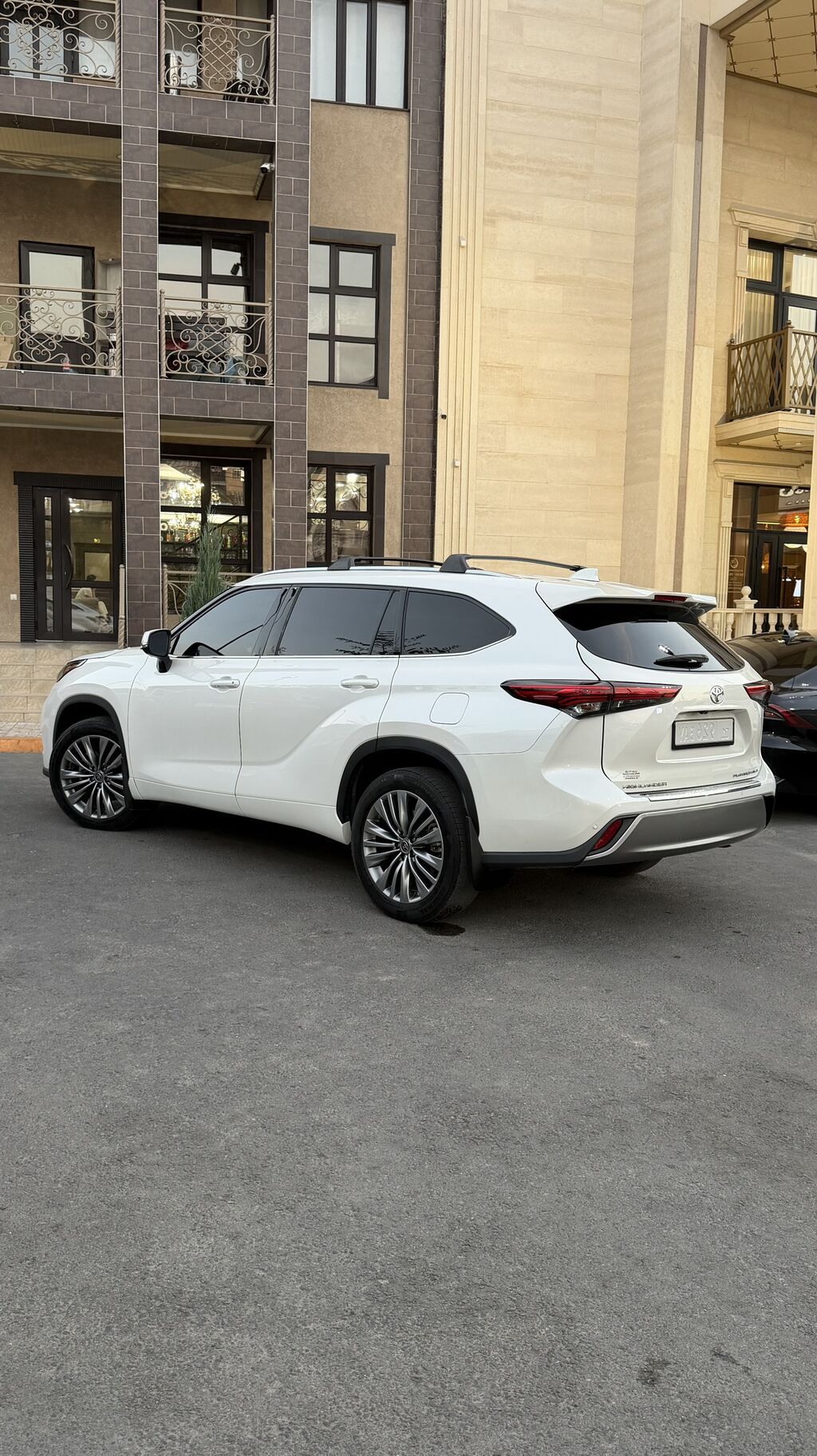 Toyota Highlander: 2021 г., 2.5 л, Автомат, Бензин, Кроссовер: фото 4