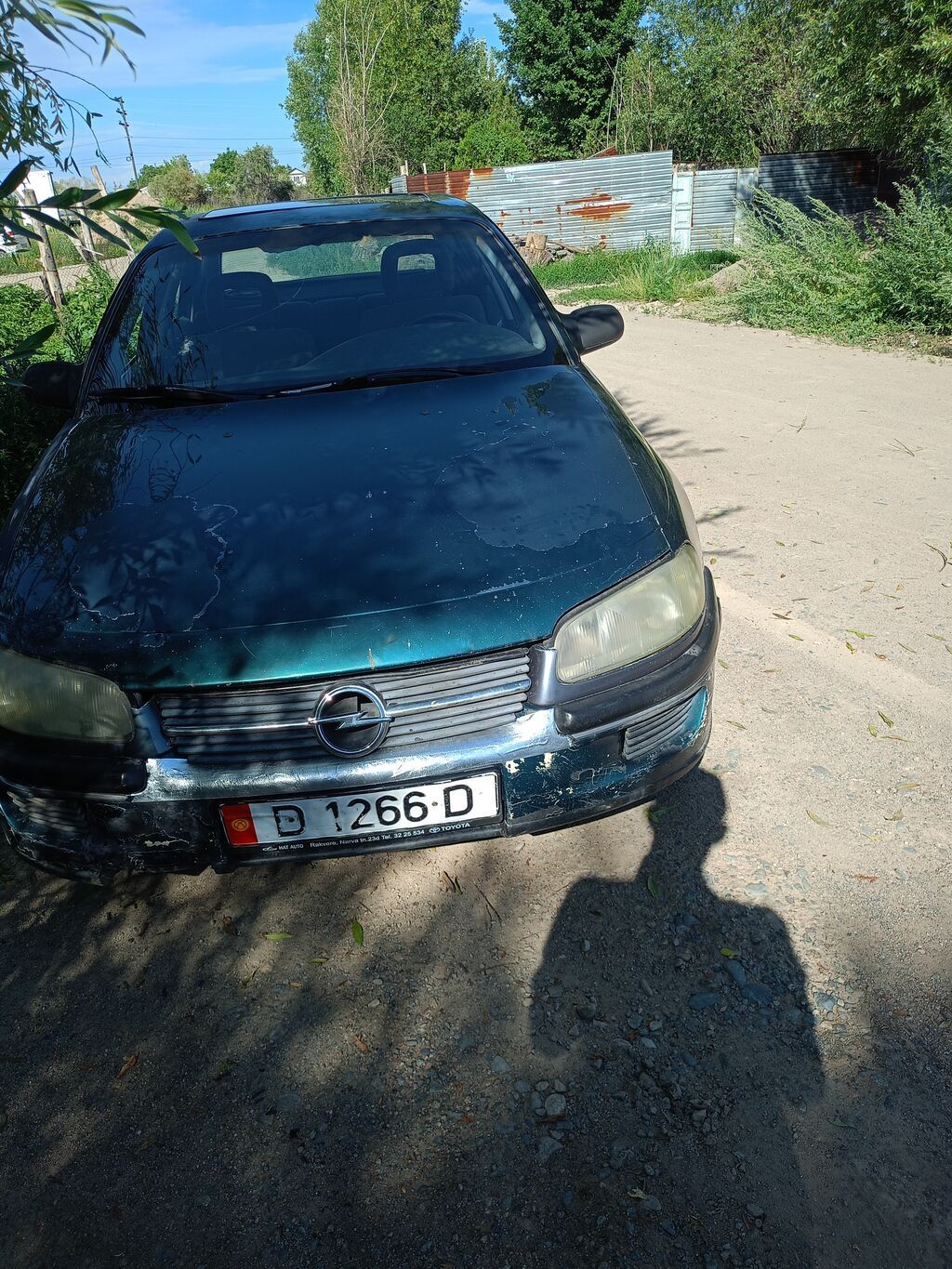 Opel Omega: 1995 г., 2 л, Механика, Бензин, Седан — фото 1