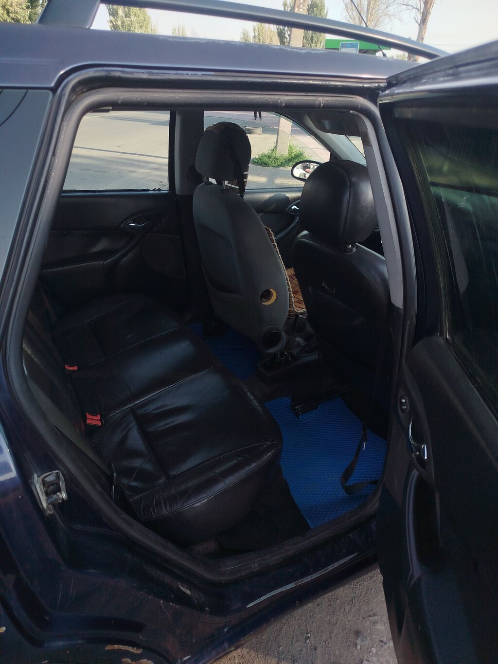 Ford Focus: 2000 г., 2 л, Механика, Бензин, Универсал: фото 1