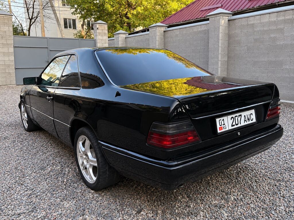 Mercedes-Benz E-Class: 1993 г., 2.3 л, Механика: фото 4