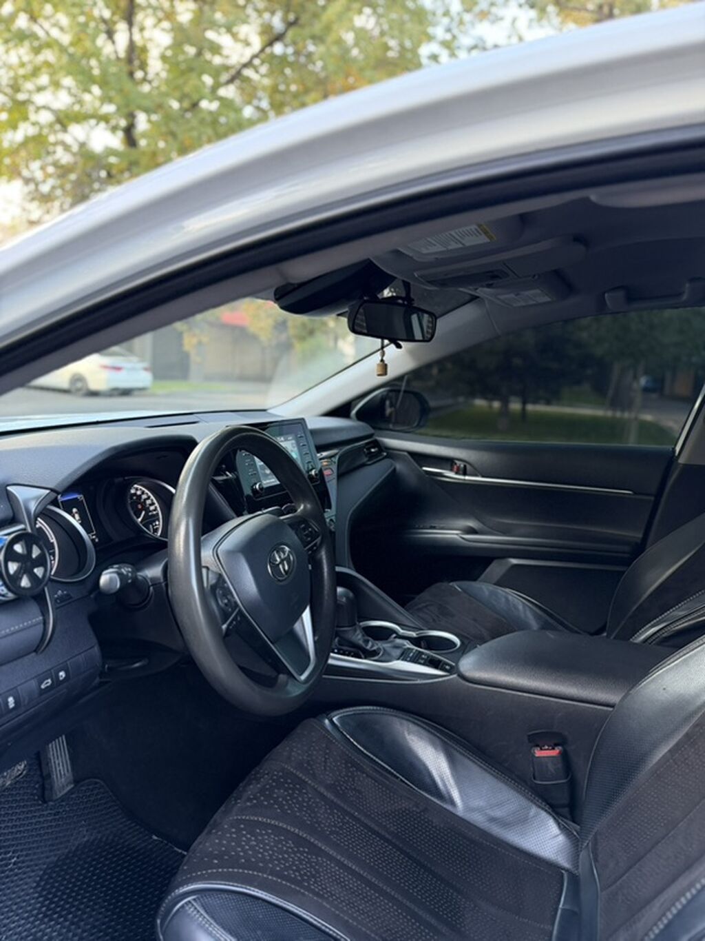 Toyota Camry: 2021 г., Вариатор, Гибрид, Седан: фото 7