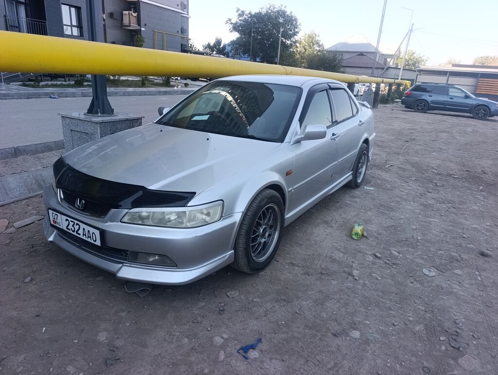 Honda Accord: 2000 г., Седан: фото 7