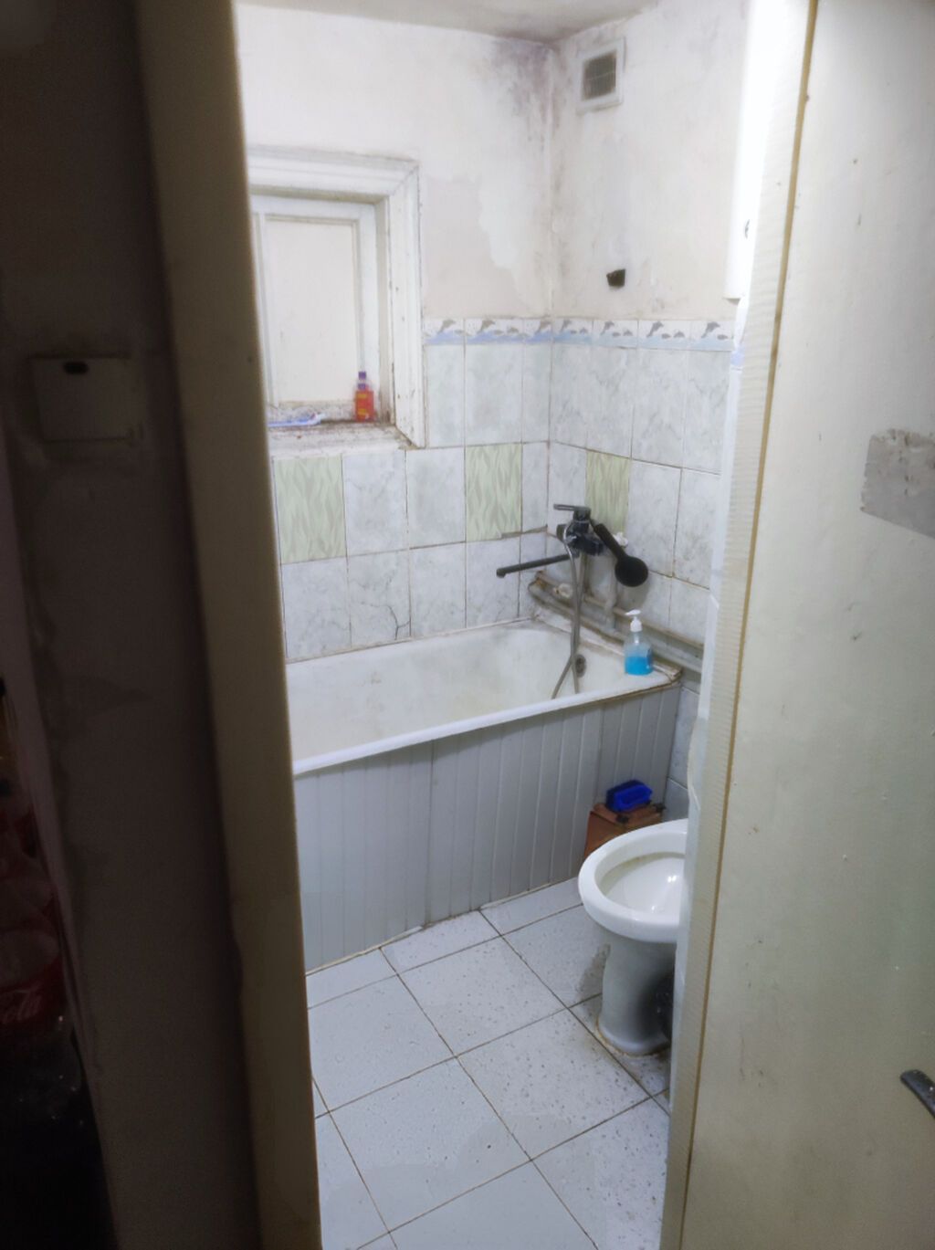 Продам 2-комн. квартиру 42 м², цокольный этаж, центр Оша: фото 7