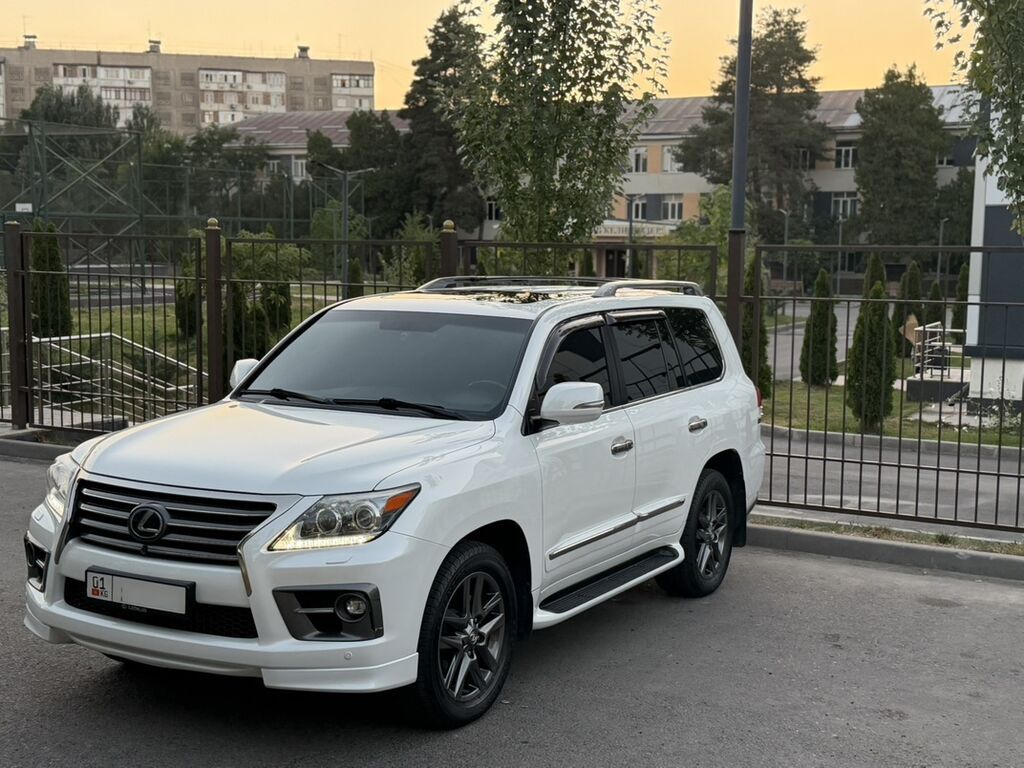 Lexus LX: 2015 г., Автомат, Бензин, Внедорожник: фото 8