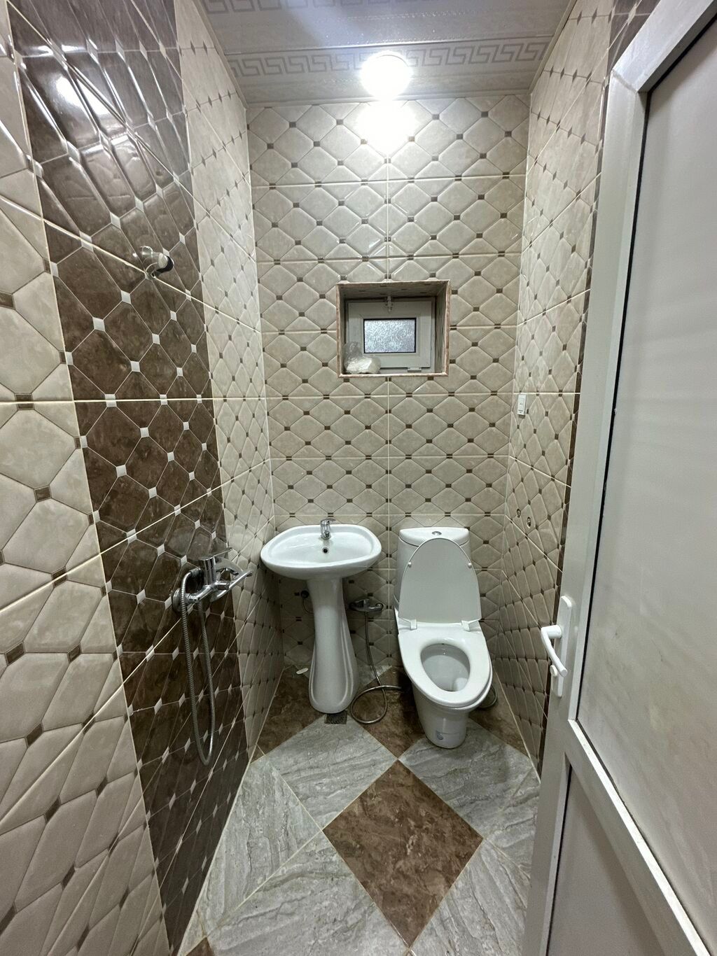 3 otaqlı, 110 kv. m, Kredit yoxdur, Orta təmir