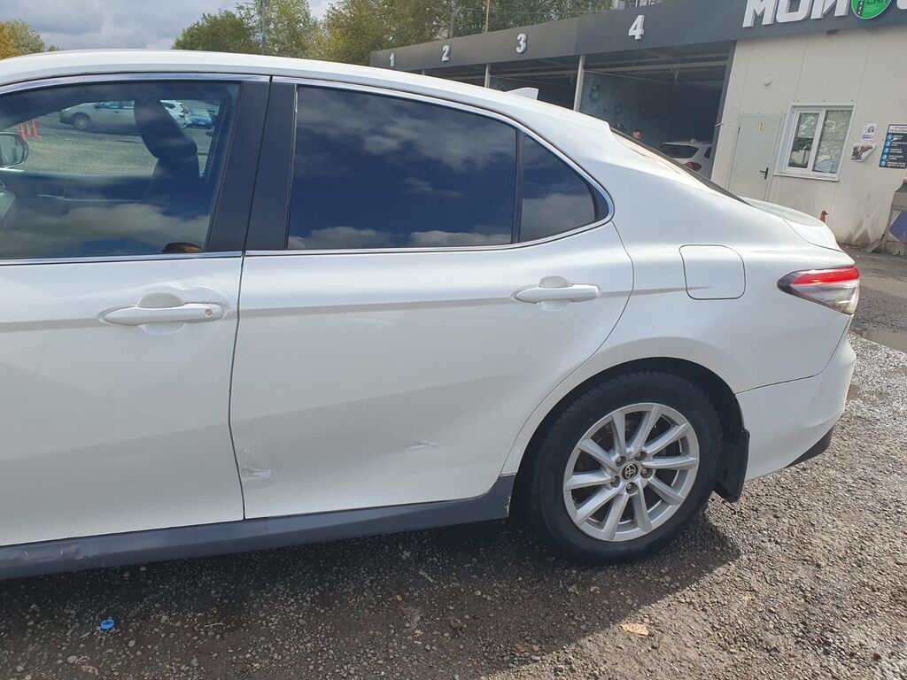 Toyota Camry: 2021 г., 2 л, Автомат, Бензин, Седан: фото 4