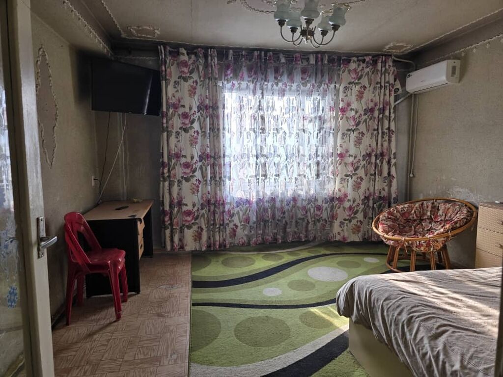 Продам 1-комн. квартиру, 40 м², центр, 5 этаж: фото 2