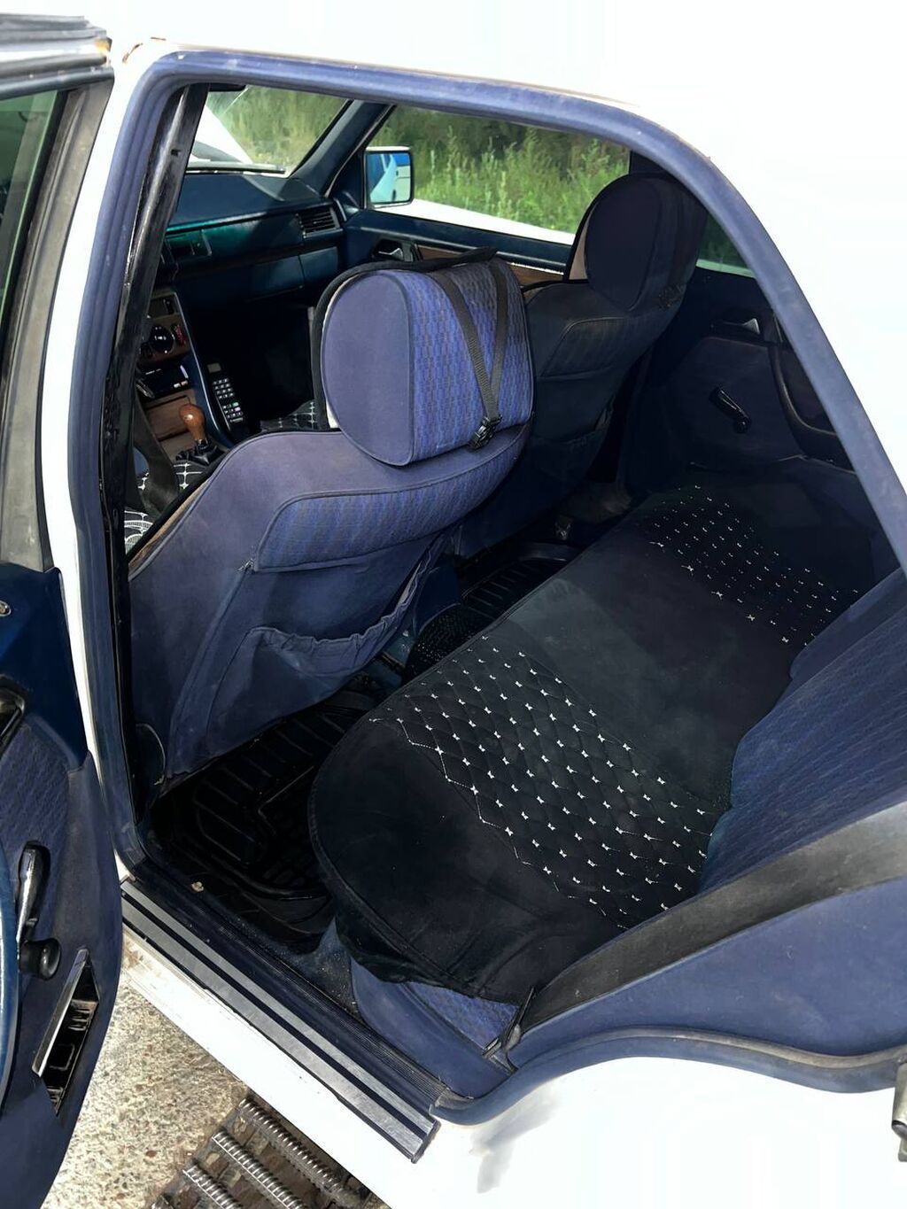 Mercedes-Benz W124: 1990 г., 2.3 л, Механика, Бензин, Седан: фото 4