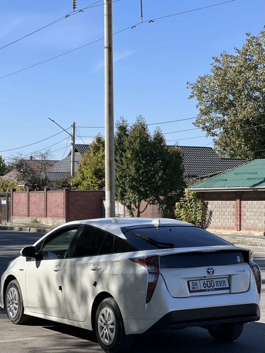 Toyota Prius: 2017 г., 1.8 л, Вариатор, Гибрид, Лифтбек: фото 6