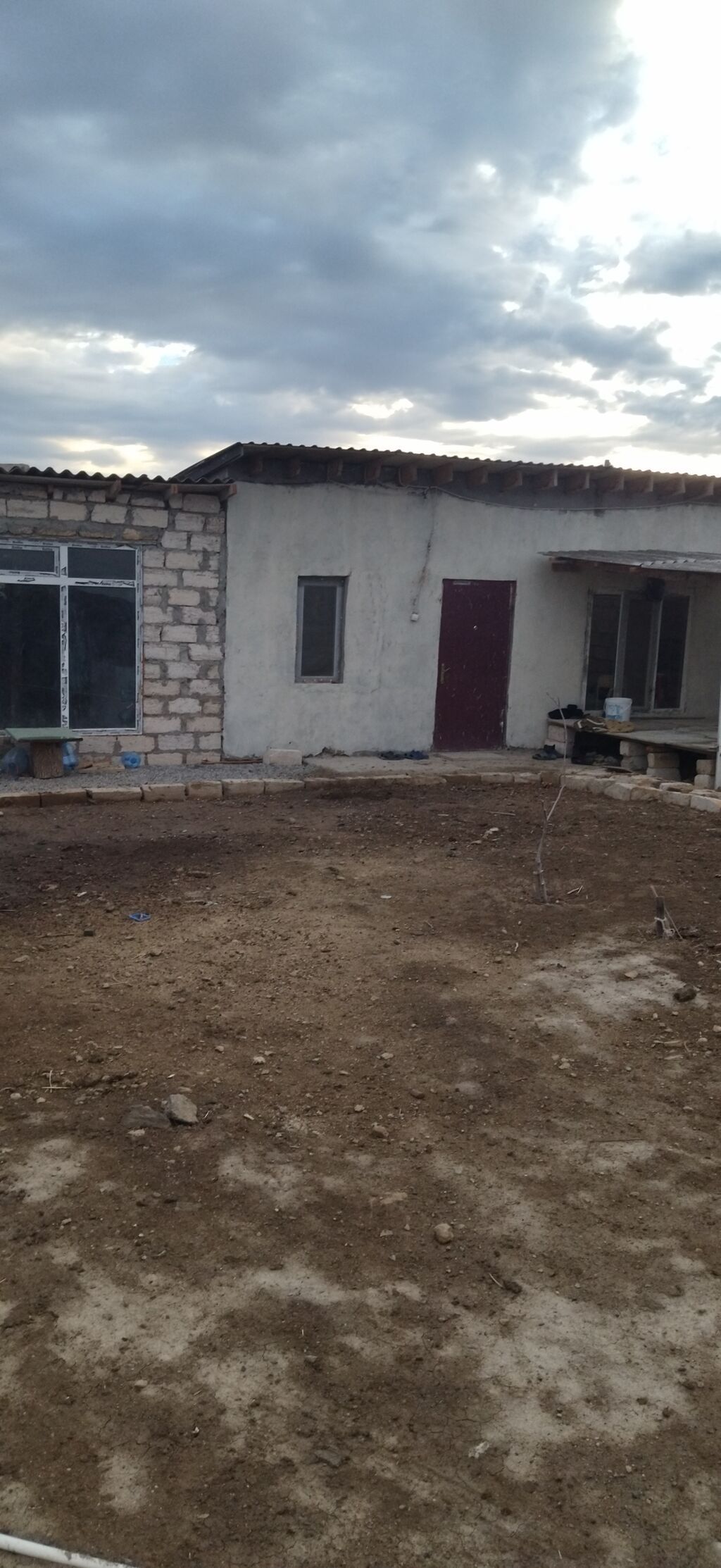 Pirəkəşkül 2 otaqlı, 100 kv. m, Orta təmir