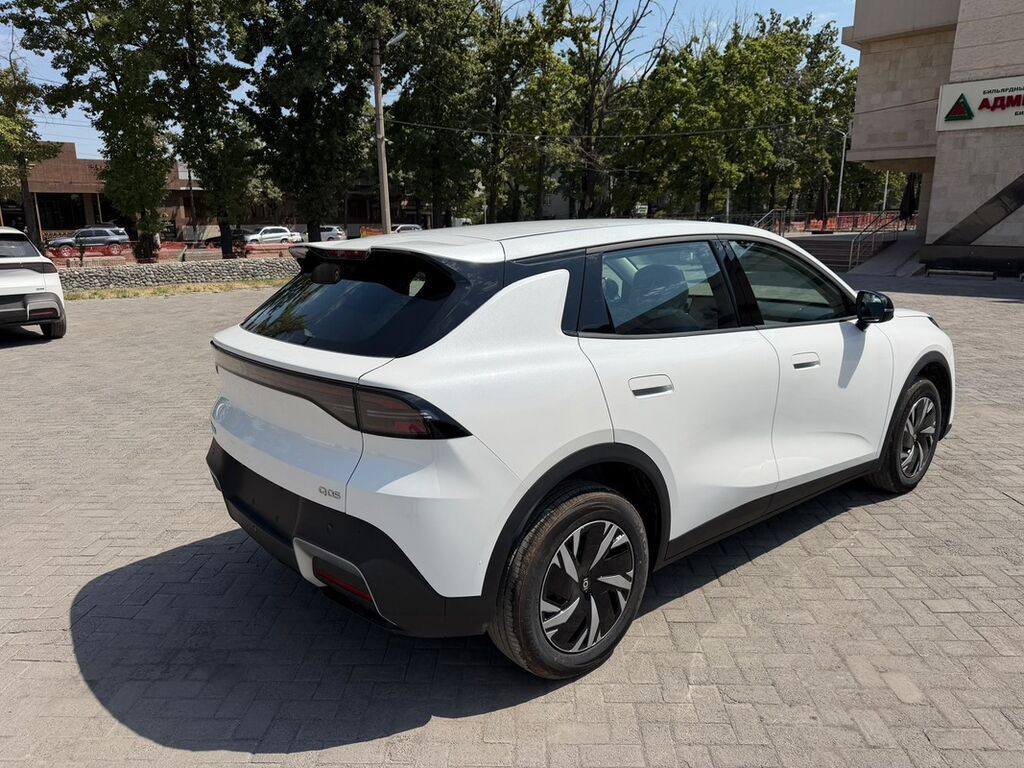 Changan Qiyuan Q05: 2026 г., 0.1 л, Электромобиль, Кроссовер: фото 5