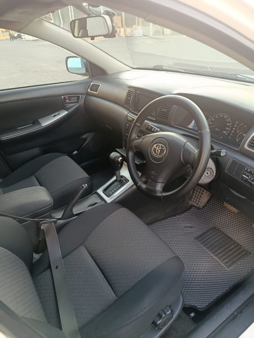 Toyota Allex: 2003 г., 1.5 л, Автомат, Бензин, Хэтчбэк: фото 6