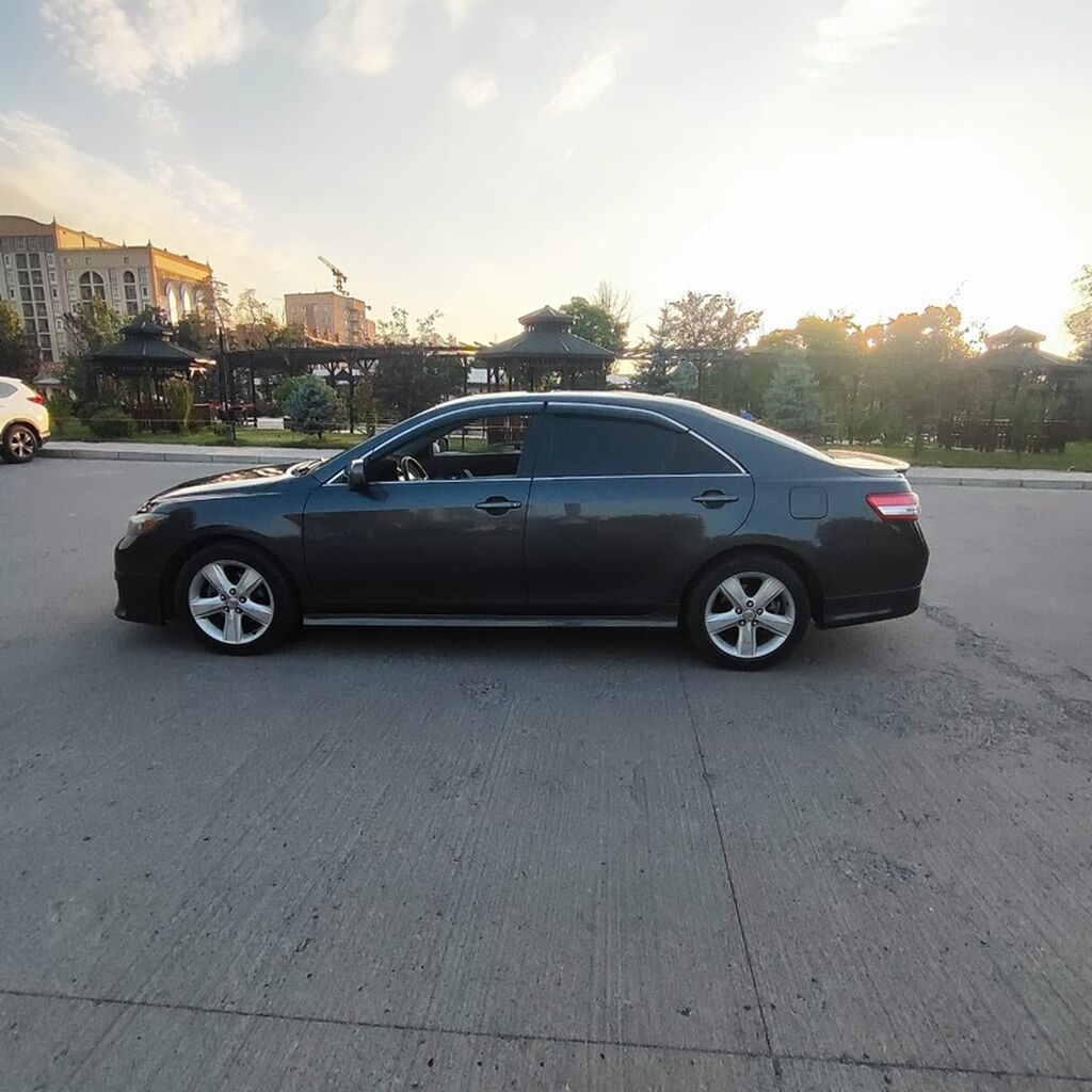 Toyota Camry: 2010 г., 2.5 л, Автомат, Бензин, Седан: фото 4