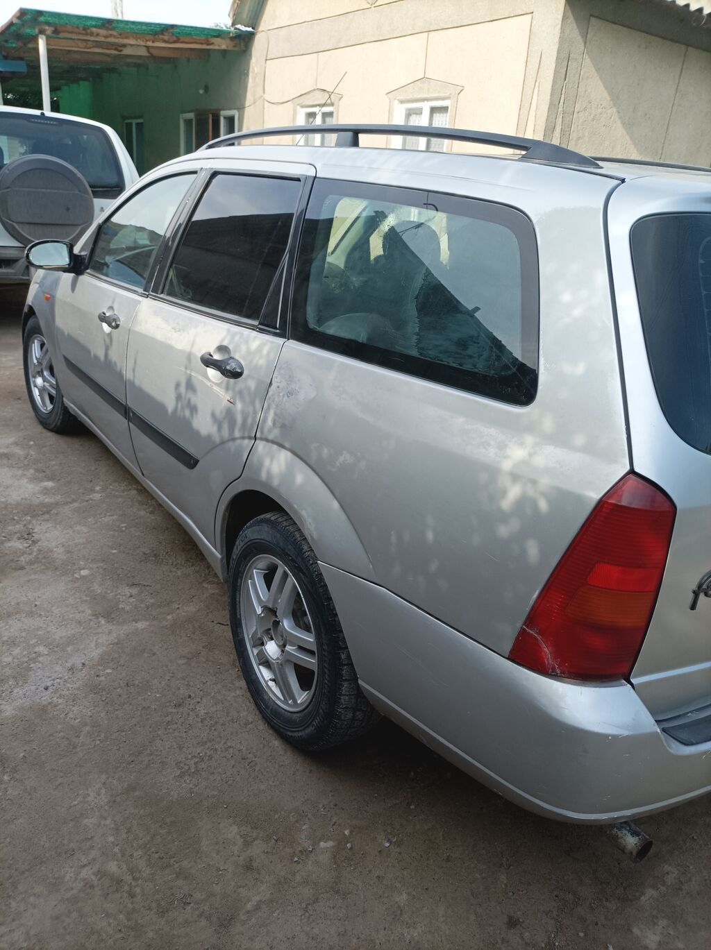 Ford Focus: 2002 г., 1.8 л, Механика, Бензин, Универсал: фото 5