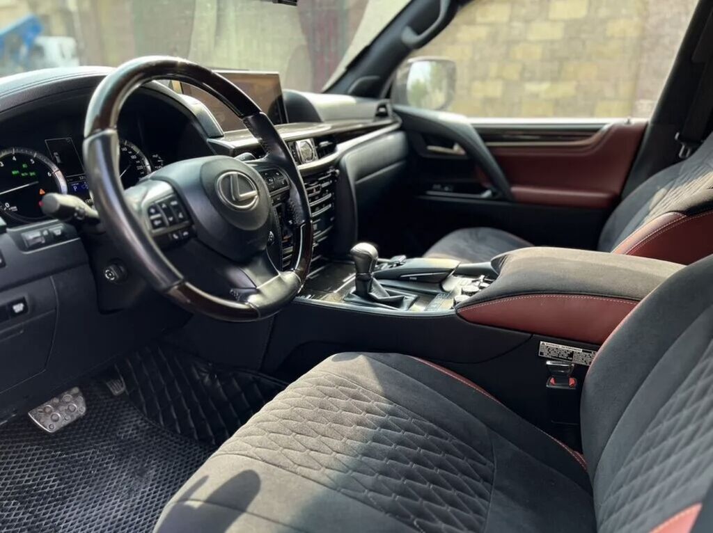 Lexus LX: 2017 г., 5.7 л, Автомат, Бензин, Внедорожник: фото 5