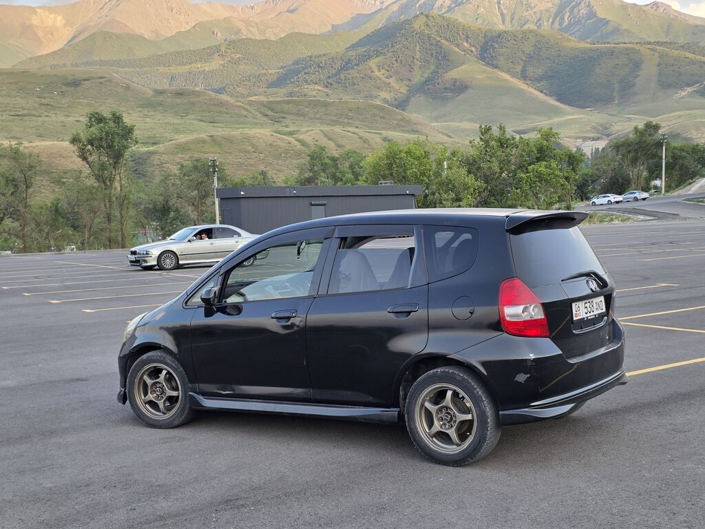 Honda Fit: 2003 г., 1.5 л, Вариатор, Бензин, Хэтчбэк: фото 4