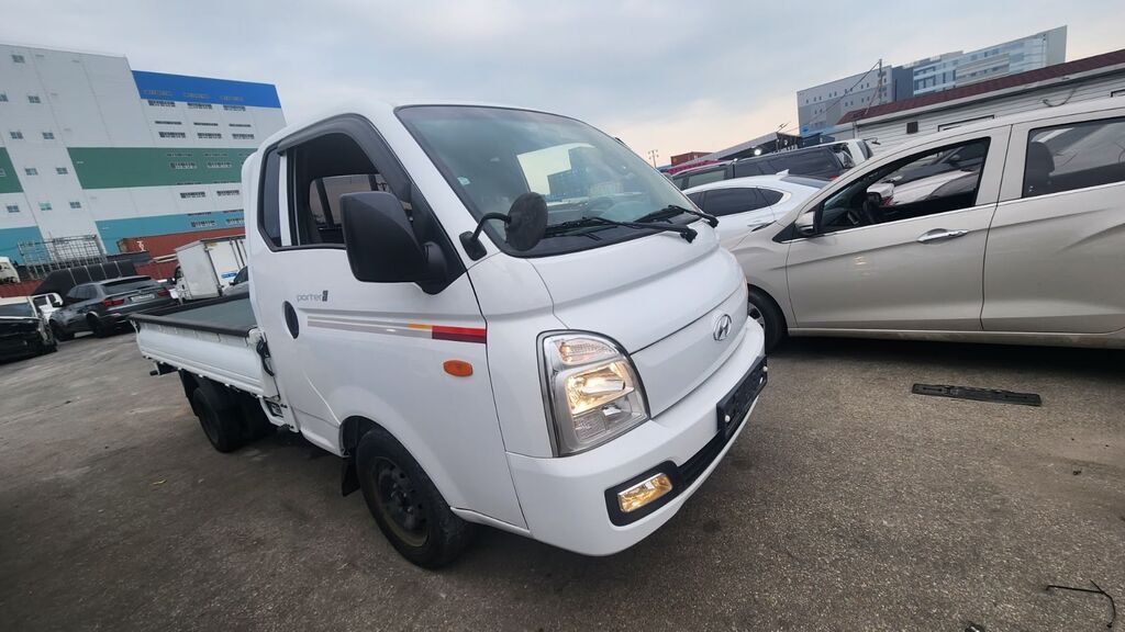 Hyundai Porter II — компактный бортовой грузовик Основные: фото 3