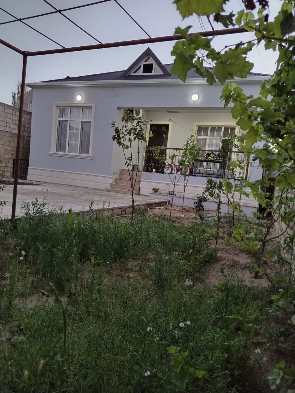 4 otaqlı, 130 kv. m, Yeni təmirli