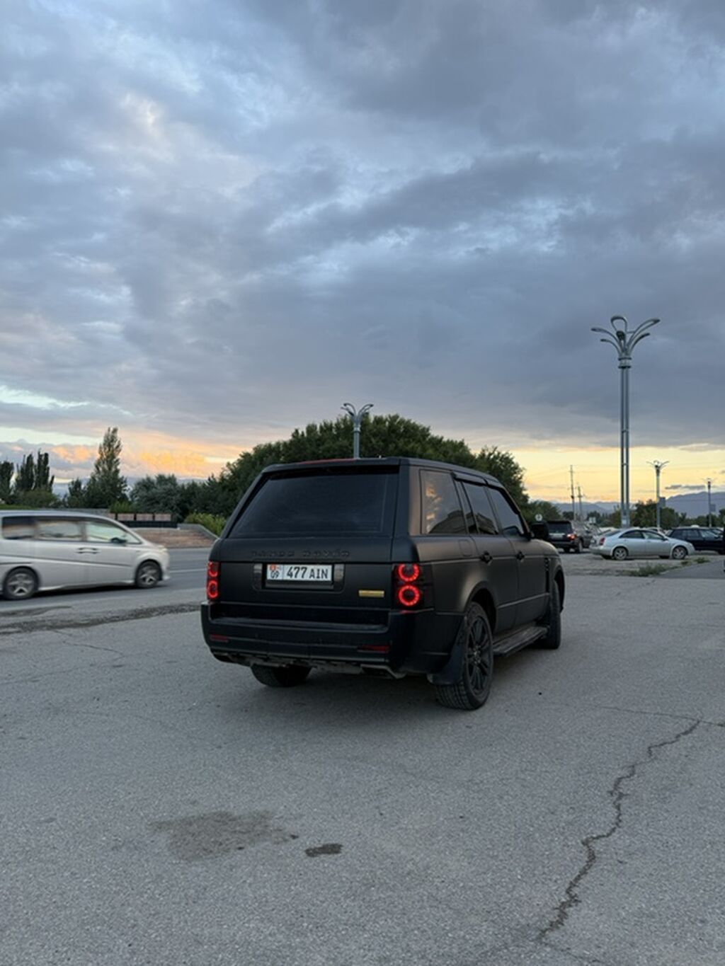 Land Rover Range Rover: 2012 г., 5 л, Автомат, Бензин, Внедорожник: фото 7