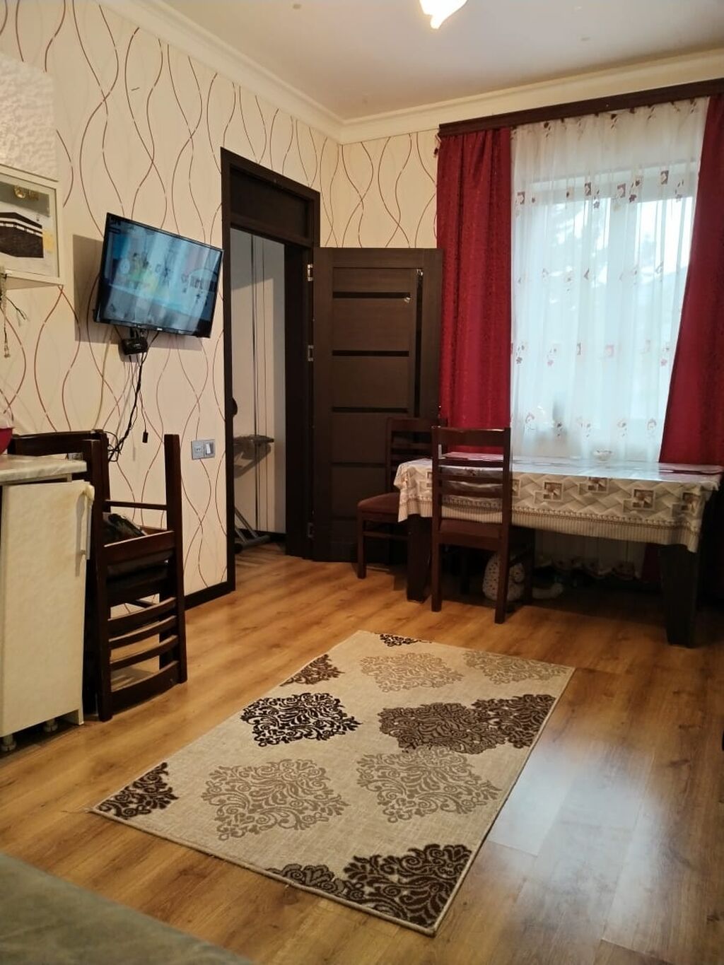60 kv. m, 2 otaqlı, Kombi, Qaz, İşıq