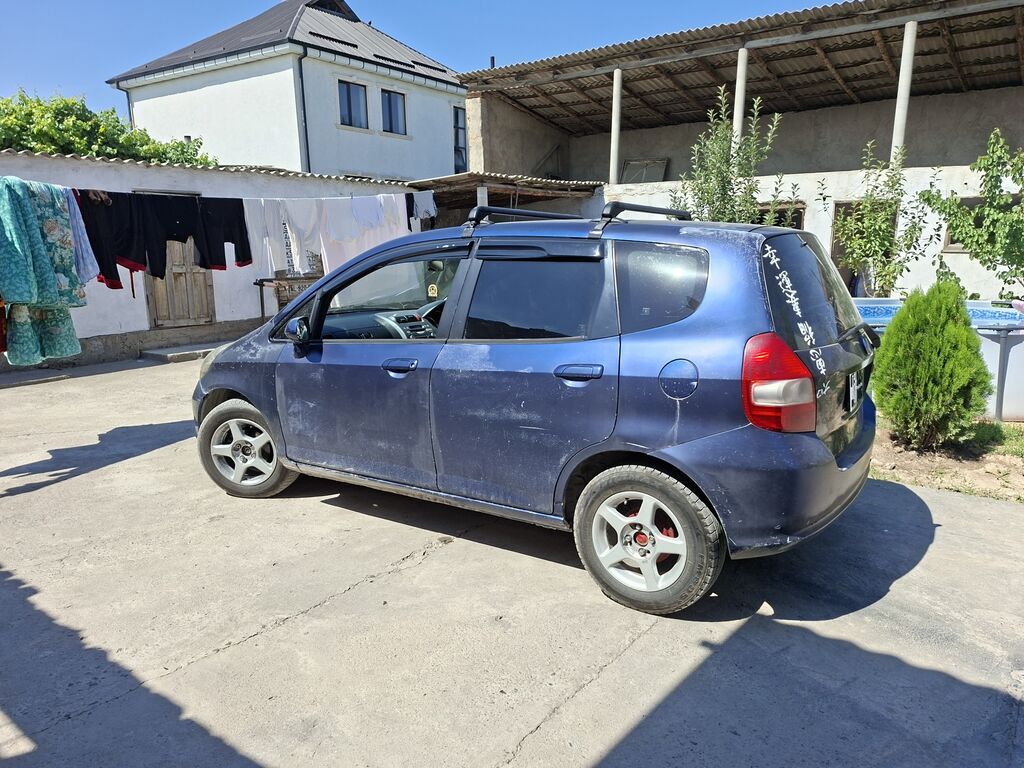 Honda Fit: 2003 г., Автомат, Бензин, Хэтчбэк — фото 4