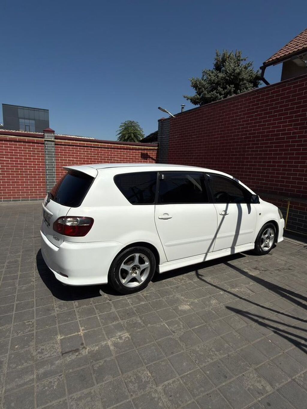 Toyota Ipsum: 2004 г., 2.3 л: фото 4
