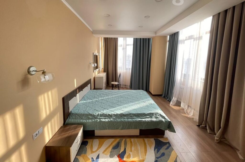 3 комнаты, 97 м², Дордой Плаза ТРЦ Элитка, 10 этаж, Евроремонт: фото 3