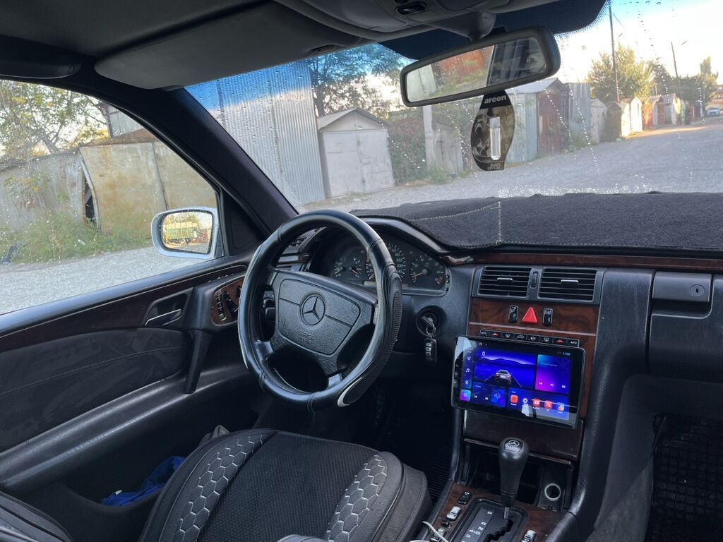 Mercedes-Benz E-Class: 1996 г., 3.2 л, Автомат, Бензин, Седан: фото 8