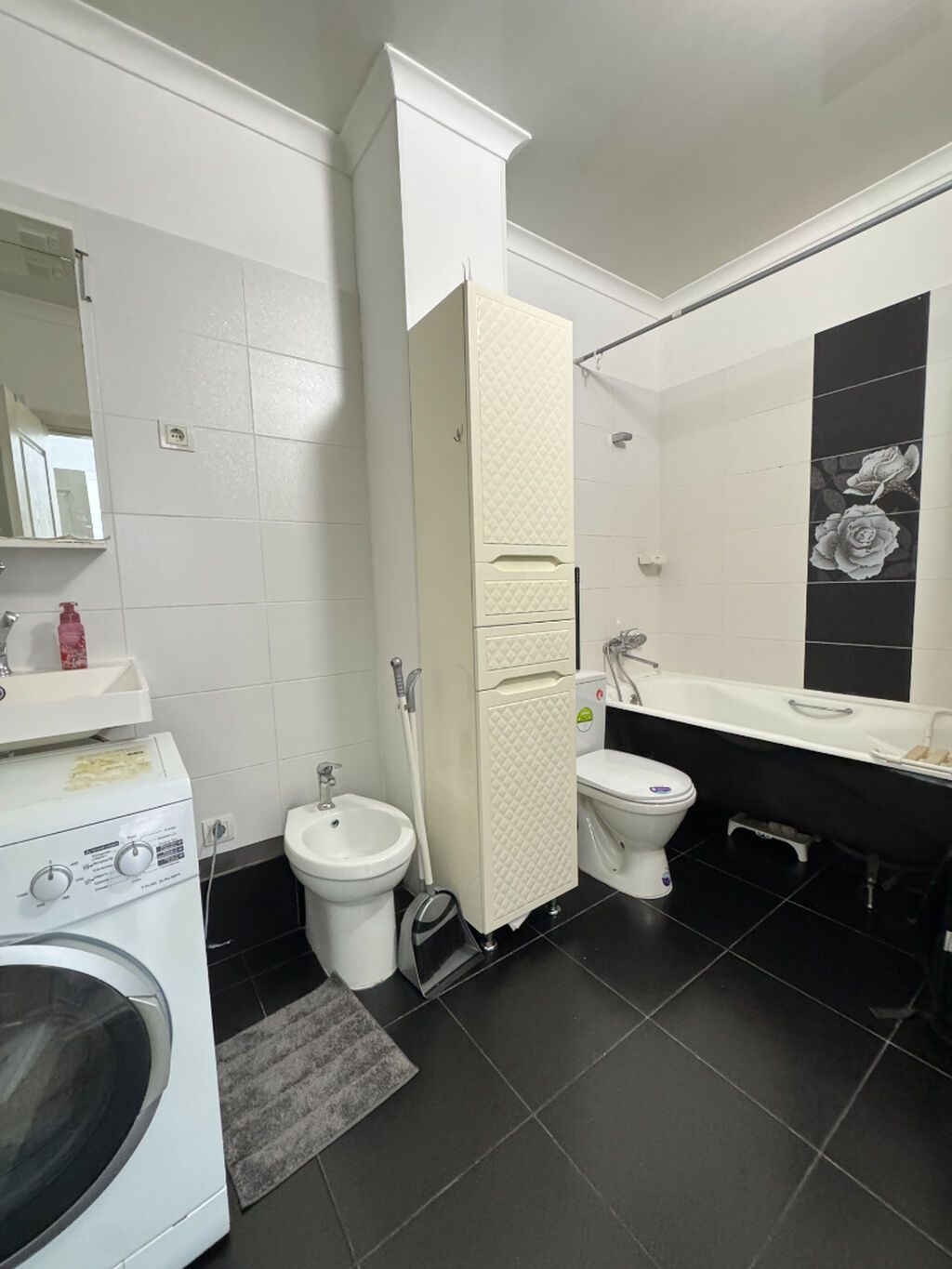 1 комната, 46 м², Золотой квадрат Элитка, 4 этаж, Свежий ремонт: фото 3