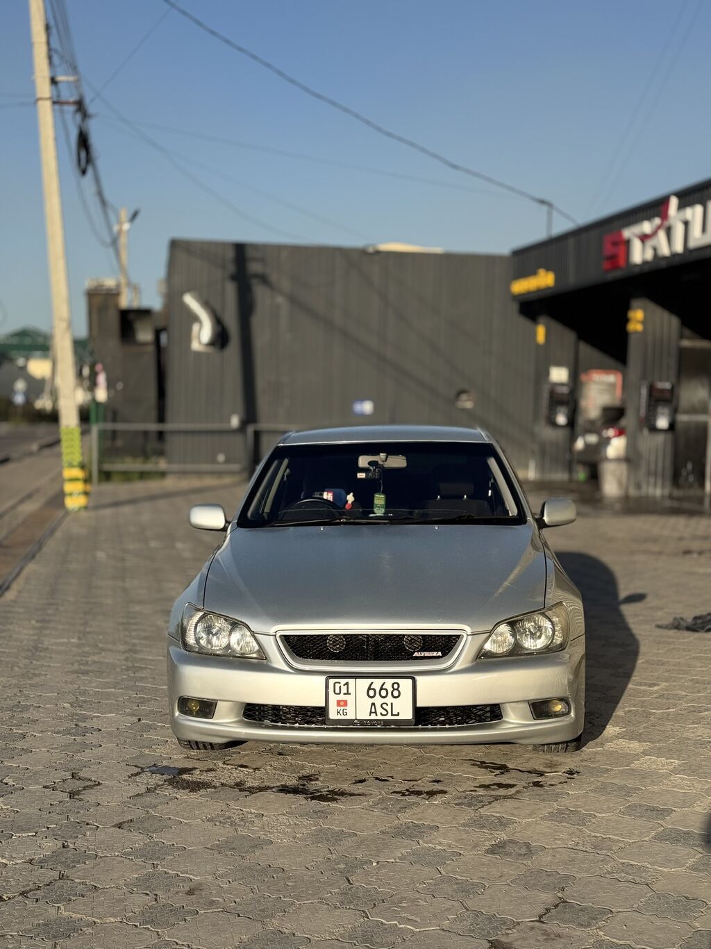 Toyota Altezza: 2004 г., 2 л, Автомат, Бензин, Универсал — фото 5