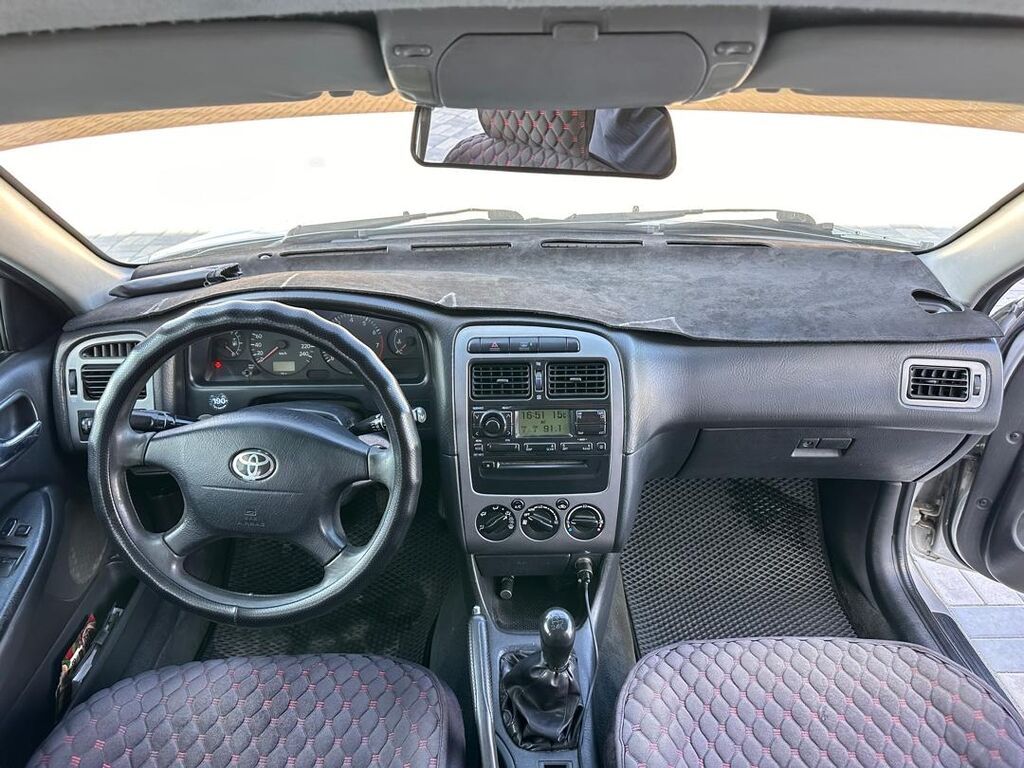 Toyota Avensis: 2001 г., Механика, Универсал: фото 4