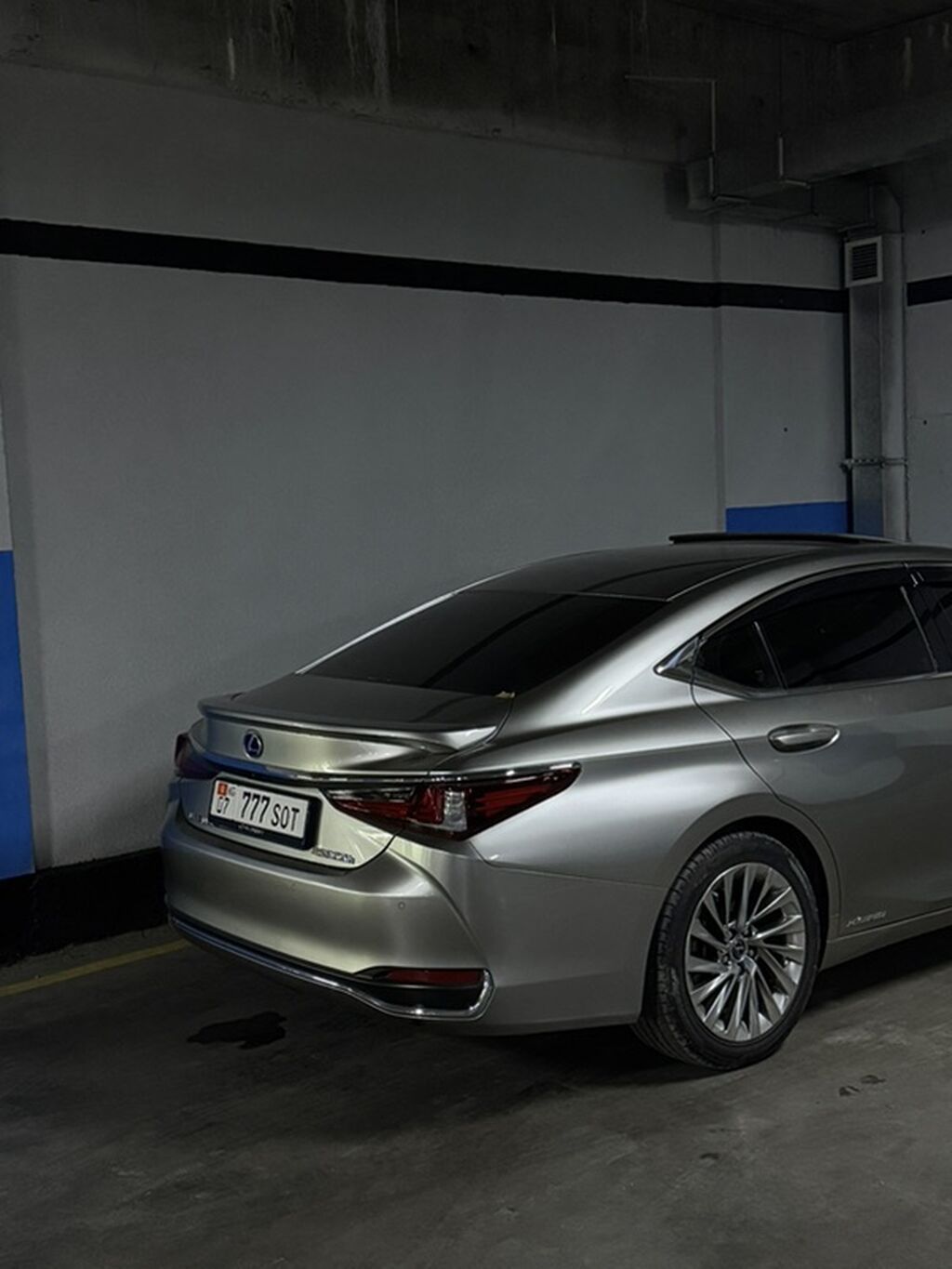 Lexus ES: 2020 г., 2.5 л, Автомат, Гибрид, Седан: фото 3