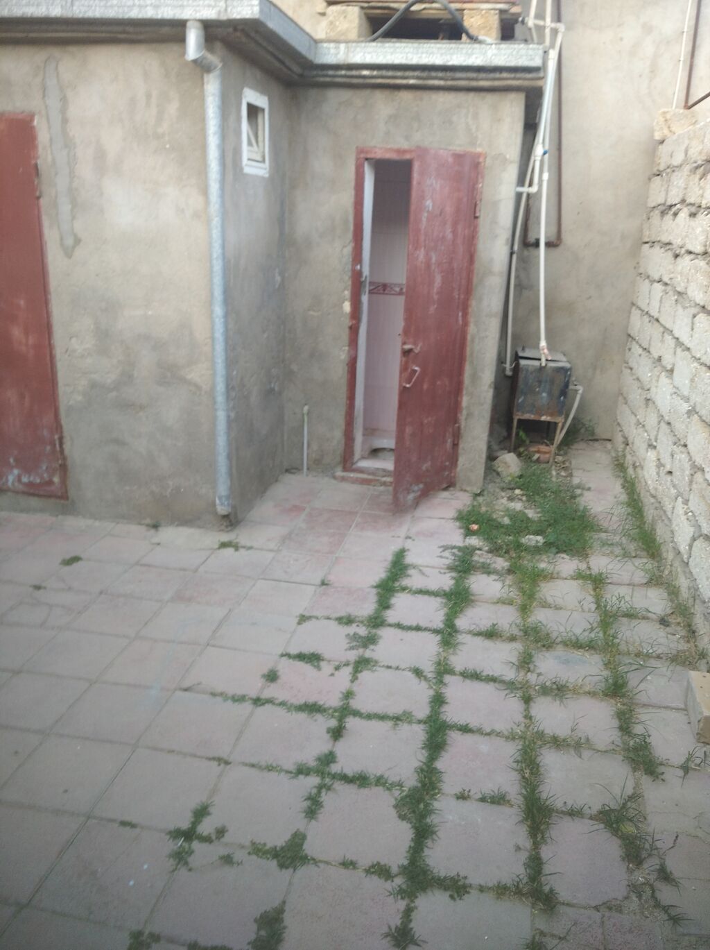 Əmircan qəs. 4 otaqlı, 66 kv. m, Kredit yoxdur, Orta təmir