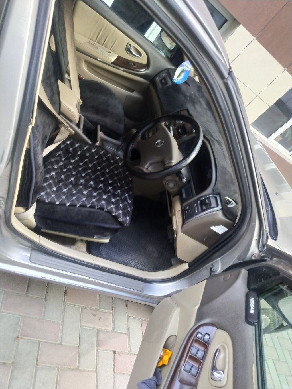 Nissan Cefiro: 2001 г., 2.5 л, Автомат, Бензин, Седан: фото 1
