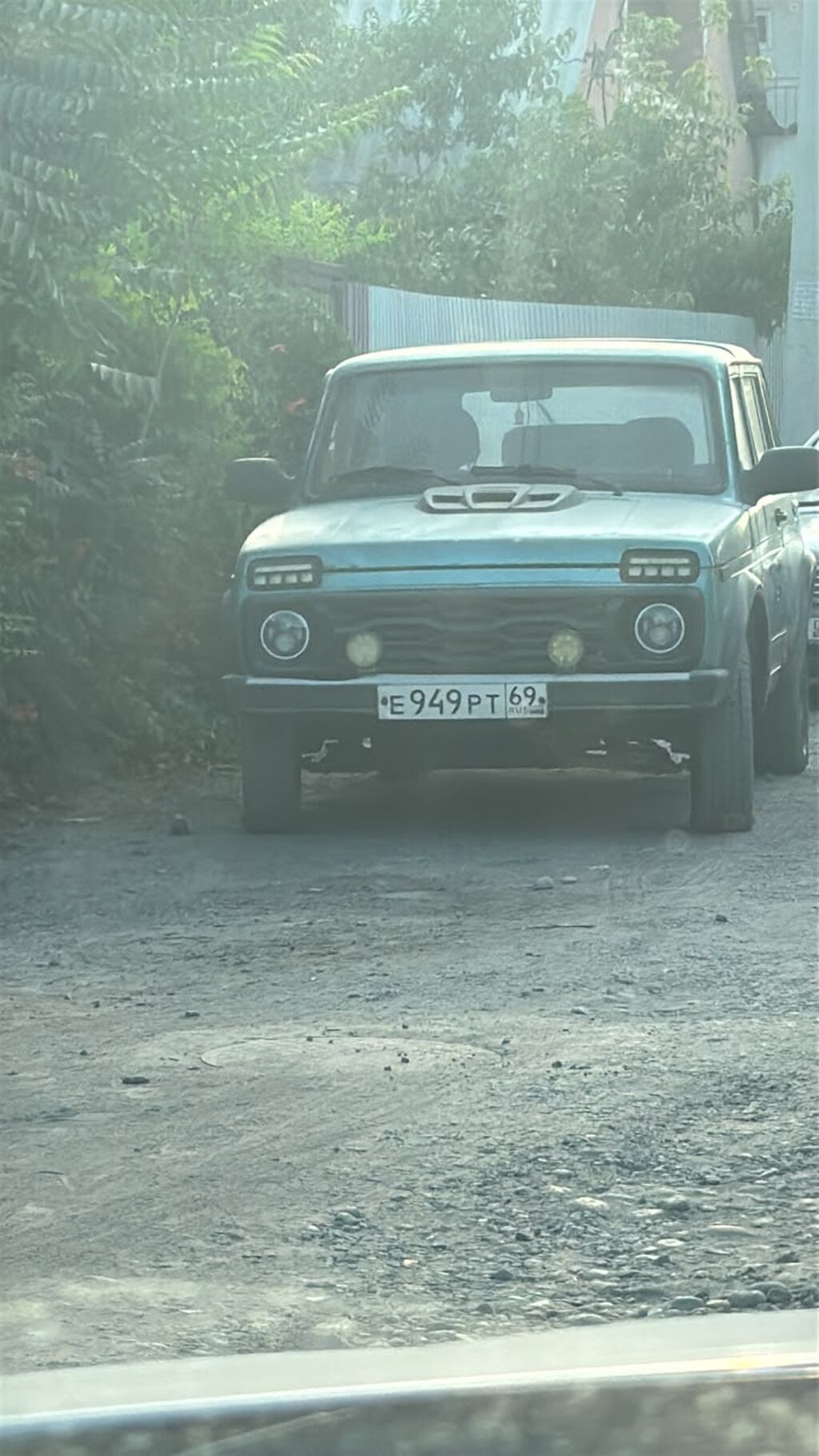 ВАЗ (ЛАДА) 4x4 Нива: 2001 г., 1.6 л, Механика, Бензин, Внедорожник: фото 2
