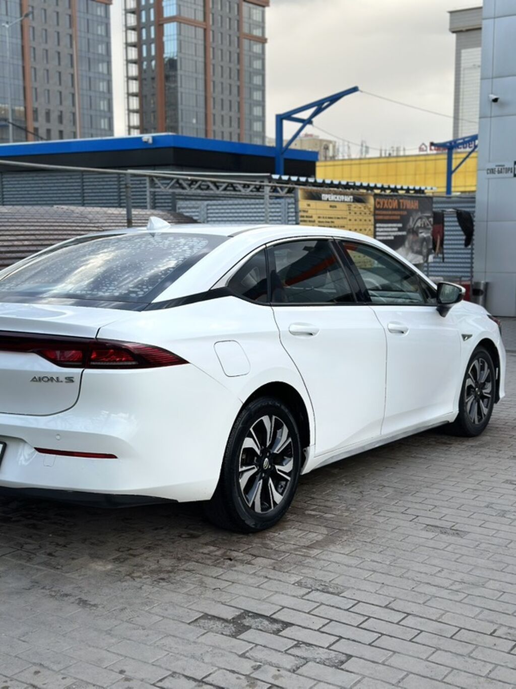 4-зимный шины в подарк GAC Aion S — стильный современный седан в: фото 2