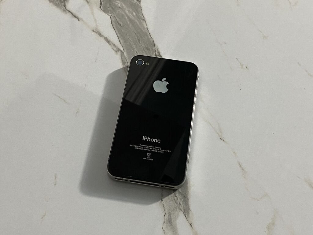 IPhone 4 16gb (черный) Состояние хорошее Все работает идеально — фото 4