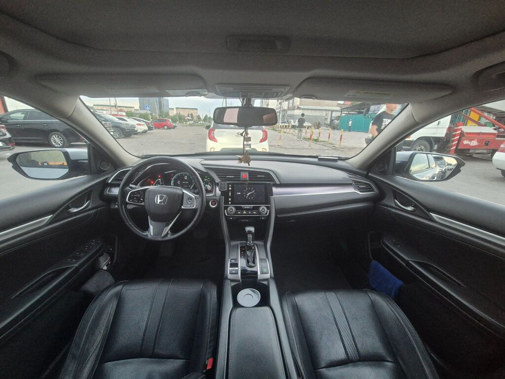 Honda Civic: 2017 г., 2 л, Вариатор, Бензин, Седан: фото 7