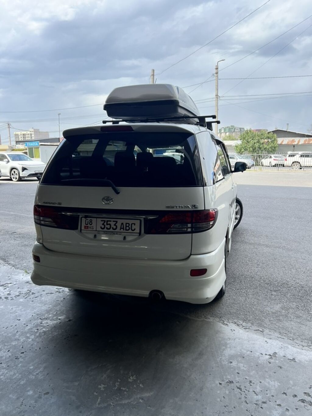 Toyota Estima: 2003 г., 2.4 л, Газ, Минивэн: фото 2