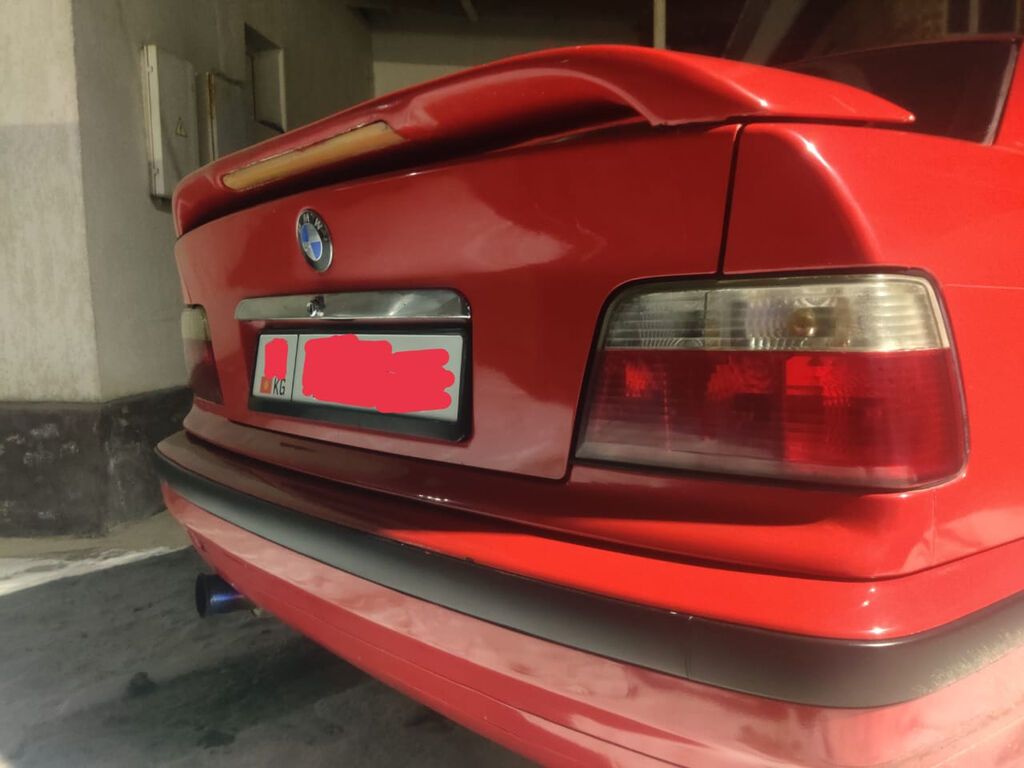 BMW 3 series: 1995 г., 1.6 л, Механика, Бензин, Седан: фото 2