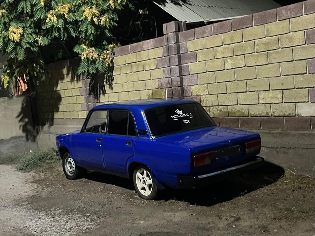 ВАЗ (ЛАДА) 2107: 2003 г., Седан